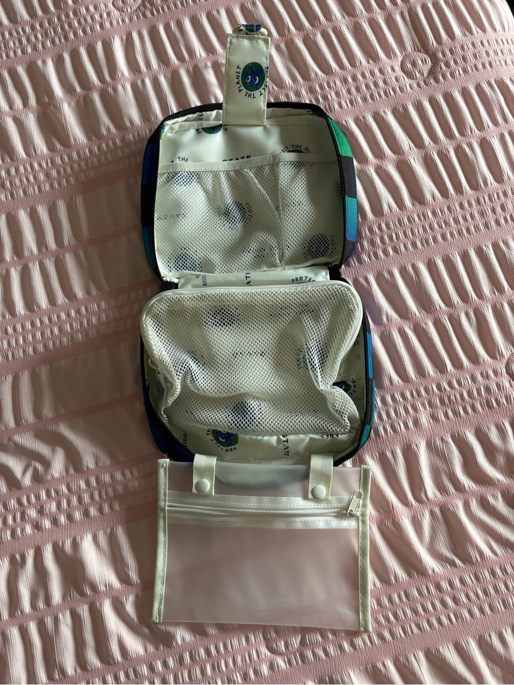 STATE Toiletry Bag with removable clear liquids pouch - Picture 5 of 8